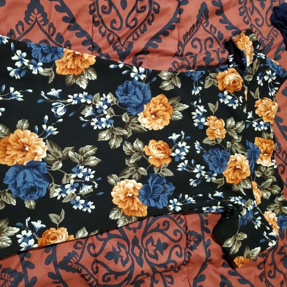 Dress - Picture 1 of 1